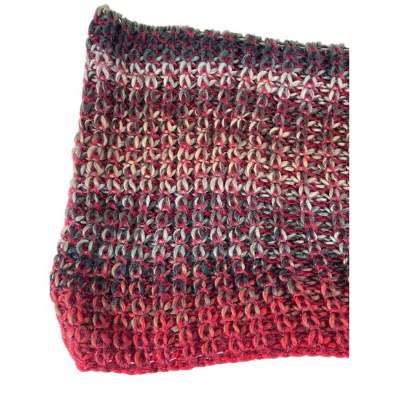 Collection Eighteen Multicolor Infinity Crochet Scarf - Picture 4 of 10